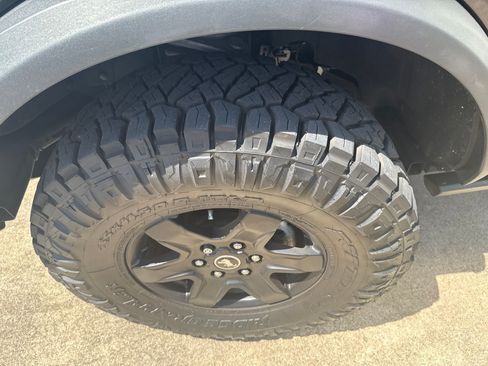 Used 2022 Ford Bronco Black Diamond AWD/4WD image 5