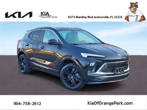 Used 2024 Buick Encore GX Sport Touring image 1