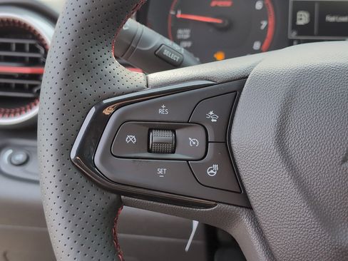 New 2026 Chevrolet Trax RS w/ Sunroof Package FWD image 27