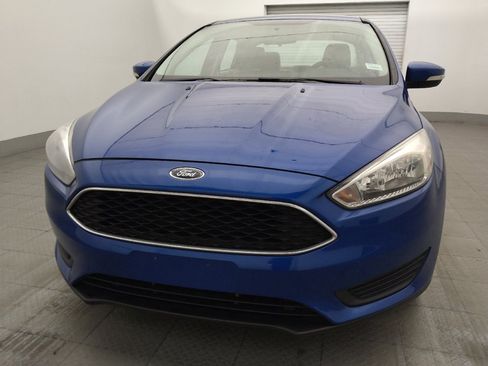 Used 2018 Ford Focus SE w/ Cold Weather Package FWD image 15