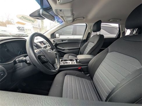 Used 2019 Ford Edge SE w/ SE Fleet Driver's Package image 12