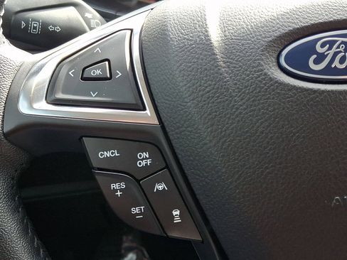 Used 2022 Ford Edge SEL image 20