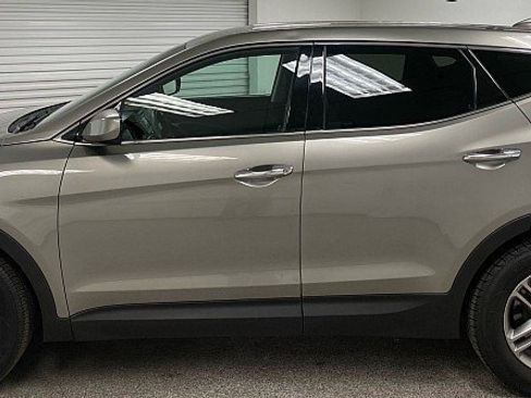 Used 2017 Hyundai Santa Fe Sport image 8