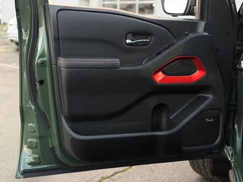 Used 2023 Nissan Frontier PRO-4X w/ Pro Convenience Package image 12