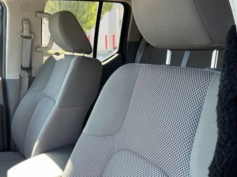 Used 2019 Nissan Frontier SV RWD image 11