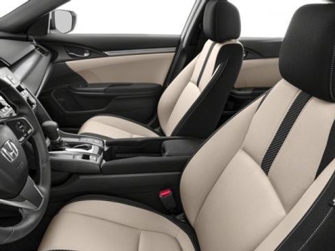 Certified 2018 Honda Civic Sport image 9