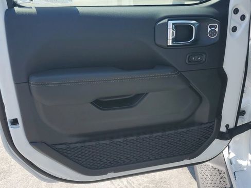 New 2025 Jeep Wrangler Sahara image 22