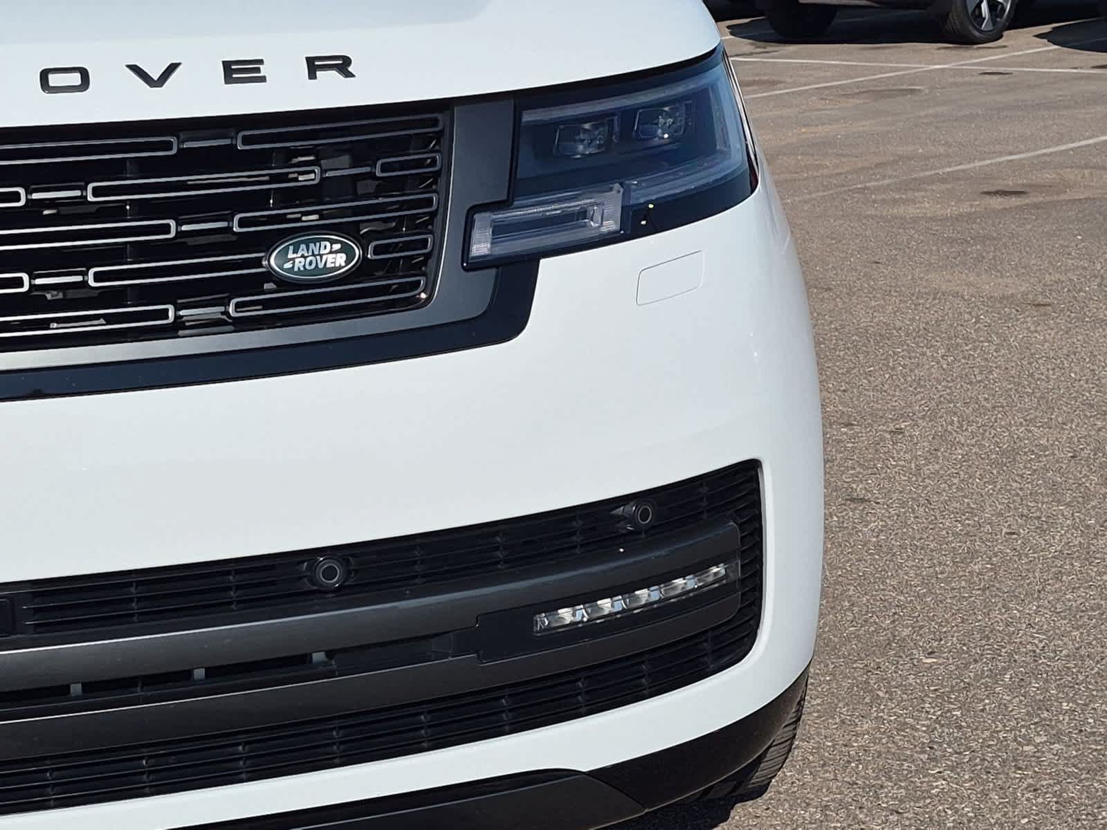Used 2024 Land Rover Range Rover Long Wheelbase SE AWD/4WD image 10