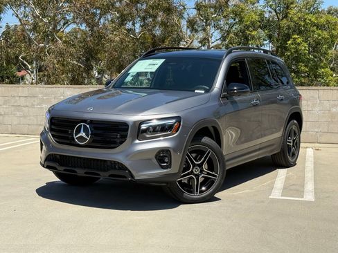 New 2026 Mercedes-Benz GLB 250 image 2
