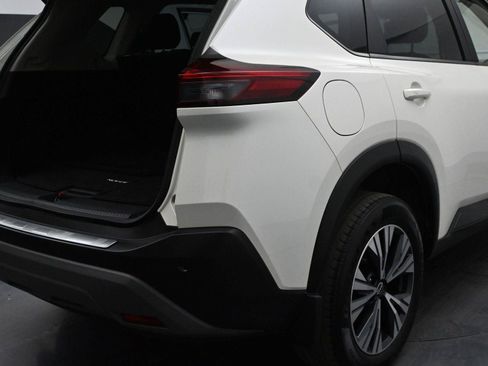 Used 2023 Nissan Rogue SV AWD/4WD image 14