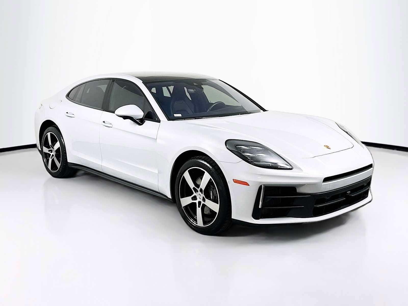 Certified 2025 Porsche Panamera RWD image 7