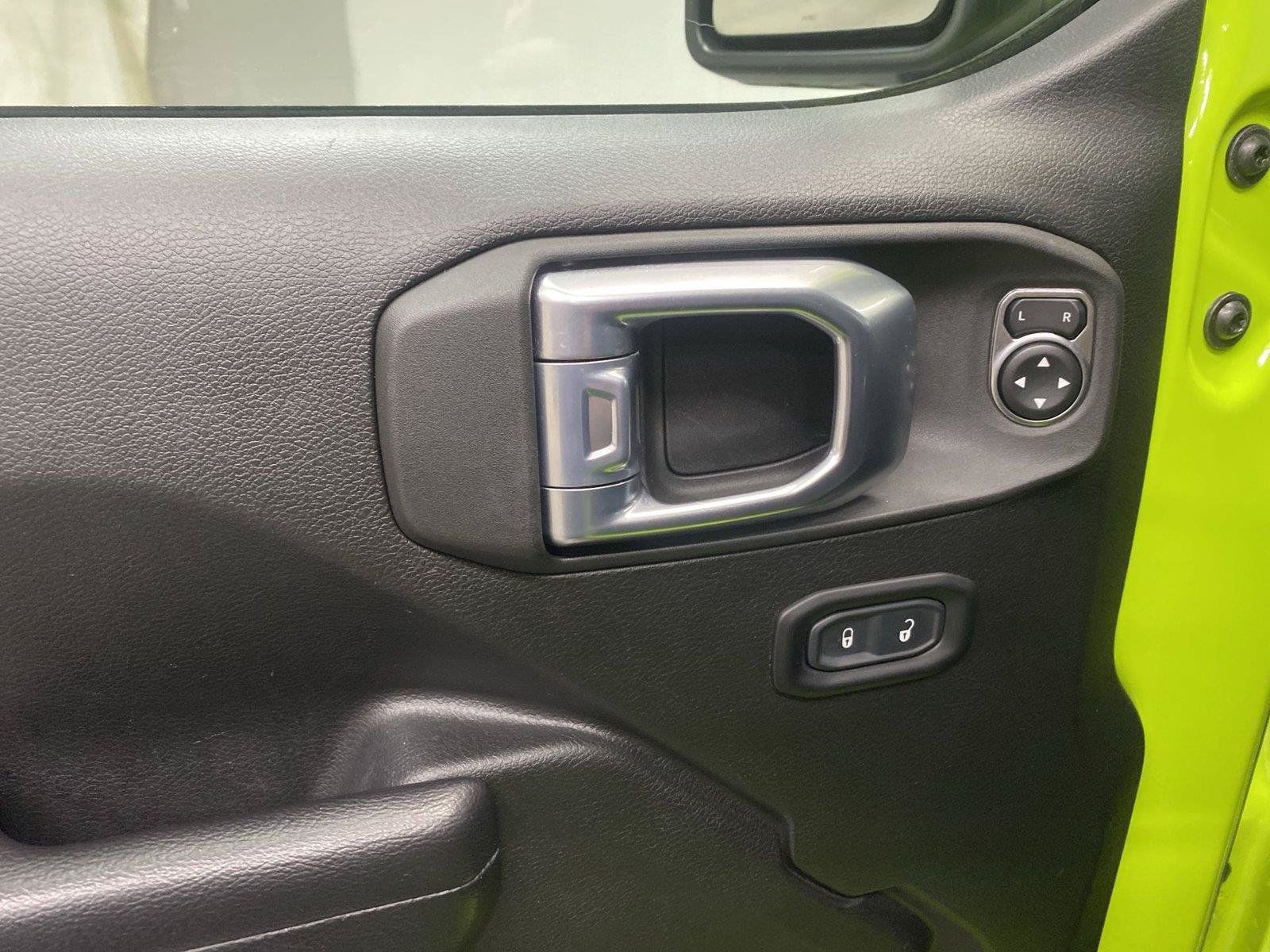 Used 2021 Jeep Wrangler Sport AWD/4WD image 19
