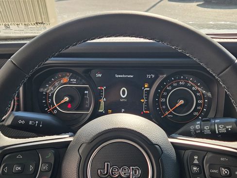 New 2026 Jeep Wrangler Unlimited Rubicon image 15