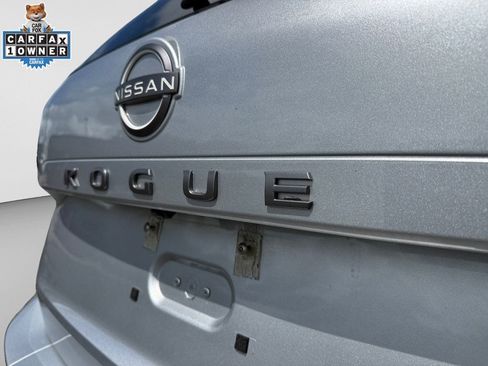 Certified 2024 Nissan Rogue SV AWD/4WD image 17