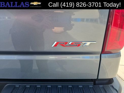 Certified 2022 Chevrolet Silverado 1500 RST AWD/4WD image 31