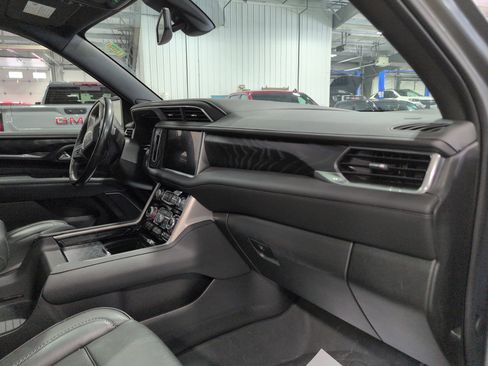 Used 2022 GMC Yukon Denali image 17