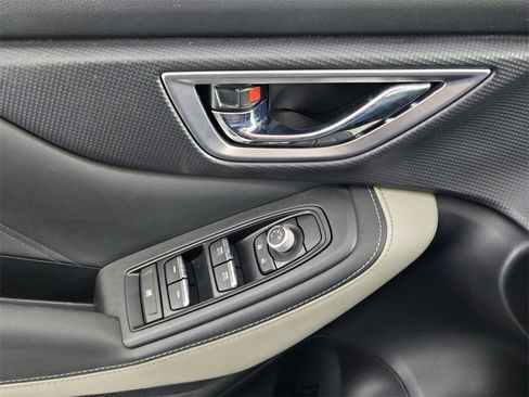 Used 2023 Subaru Forester Limited image 28