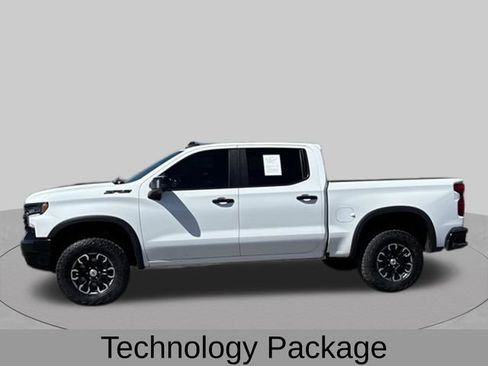 Used 2023 Chevrolet Silverado 1500 ZR2 w/ Technology Package AWD/4WD image 3