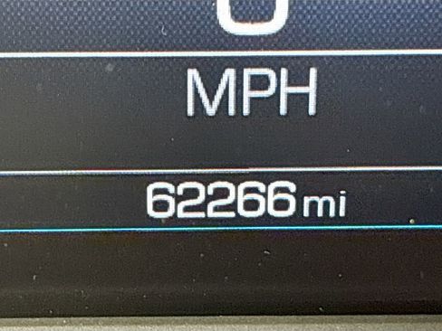 Used 2018 GMC Terrain Denali w/ Advanced Safety Package AWD/4WD image 15