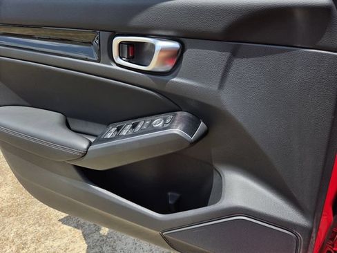Used 2022 Honda Civic Sport Touring image 18
