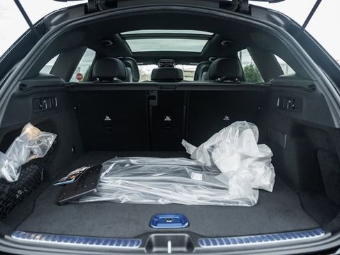 New 2026 Mercedes-Benz GLC 300 4MATIC image 9