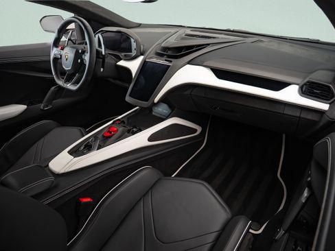 Used 2024 Lamborghini Revuelto AWD/4WD image 8