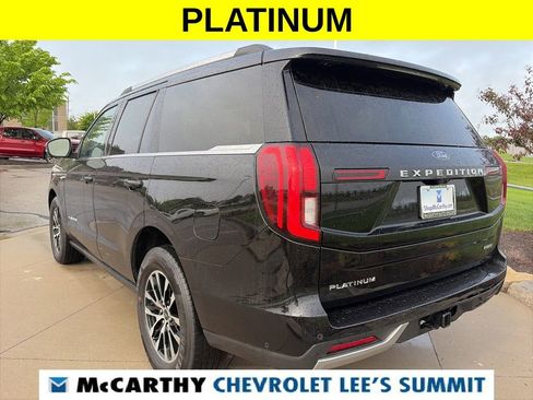 Used 2025 Ford Expedition Platinum AWD/4WD image 18