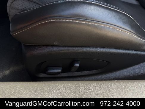 Used 2022 Chevrolet Camaro LT RWD image 26