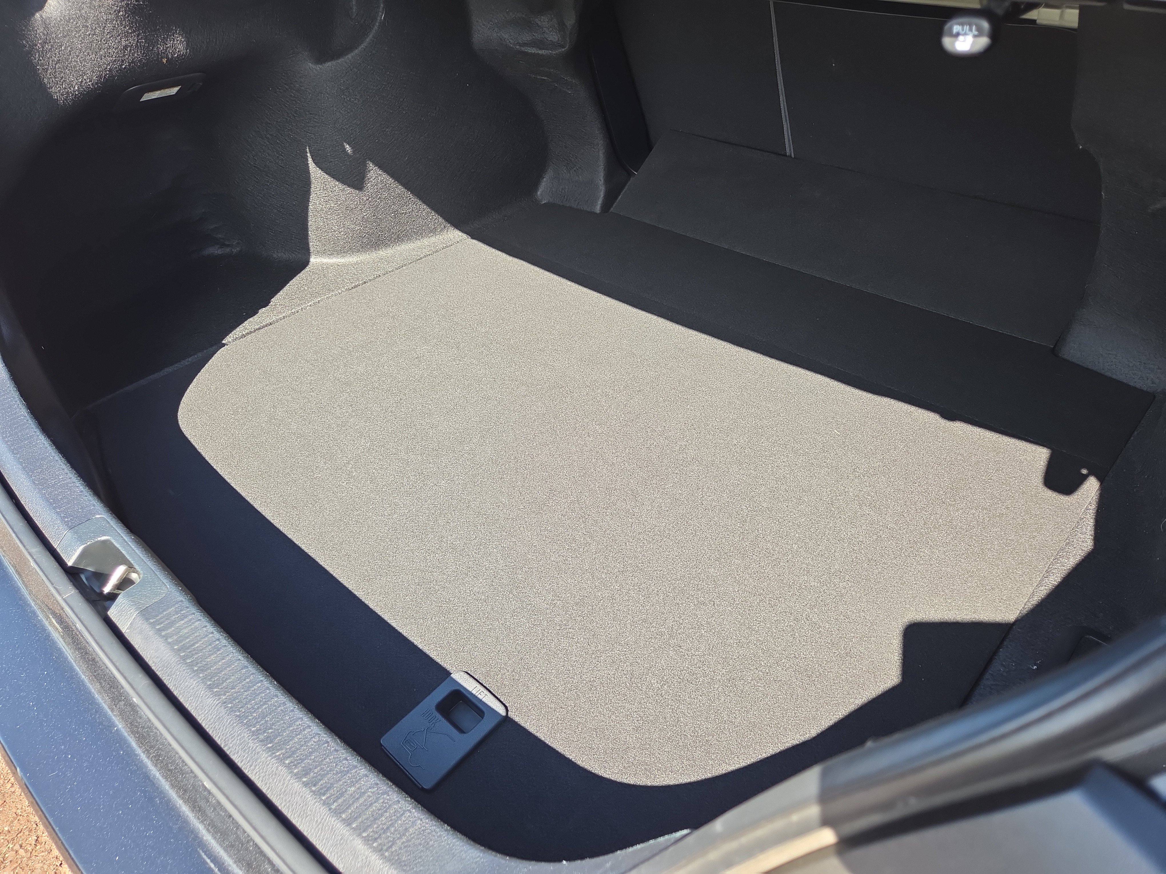 Certified 2020 Toyota Camry LE FWD image 34