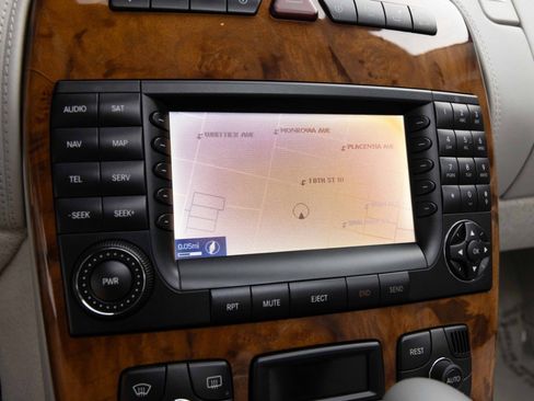 Used 2005 Mercedes-Benz CL 65 AMG image 38