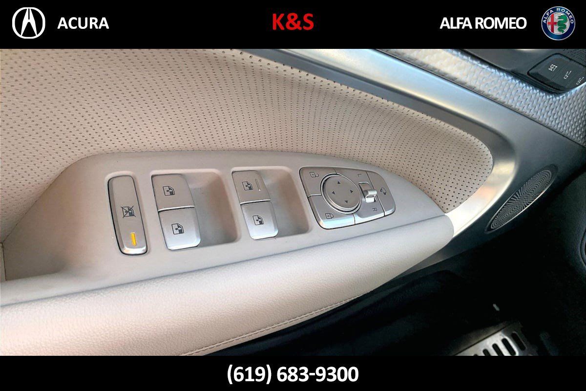 Used 2023 Genesis G70 3.3T w/ Sport Advanced Package RWD image 6