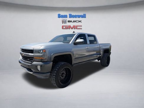 Used 2017 Chevrolet Silverado 1500 LT w/ All Star Edition AWD/4WD image 6