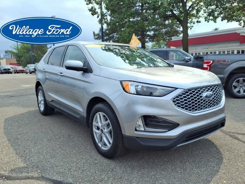Certified 2024 Ford Edge SEL w/ Convenience Package AWD/4WD image 4