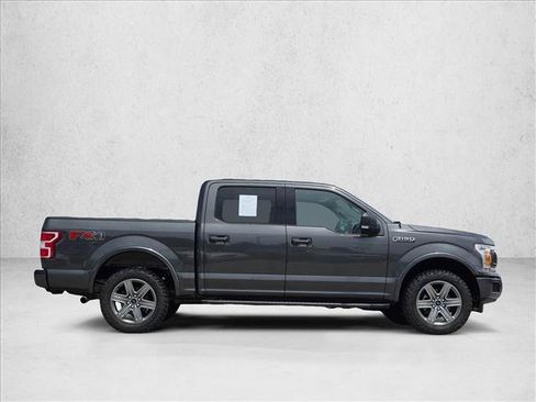 Used 2018 Ford F150 XLT w/ Equipment Group 302A Luxury AWD/4WD image 4