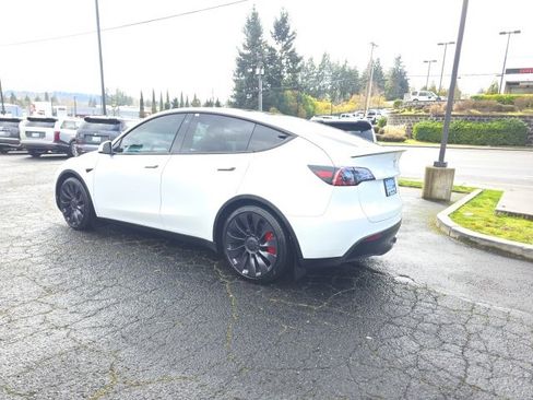 Used 2021 Tesla Model Y Performance image 7