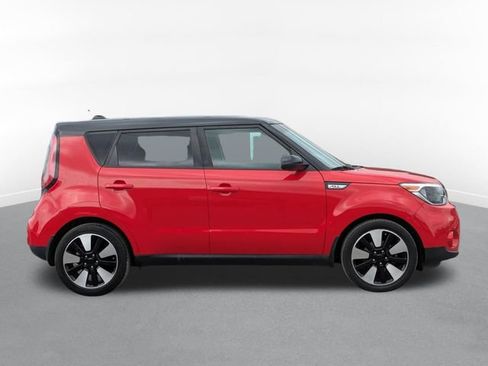 Used 2019 Kia Soul + FWD image 2