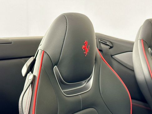 Certified 2022 Ferrari Portofino M RWD image 25