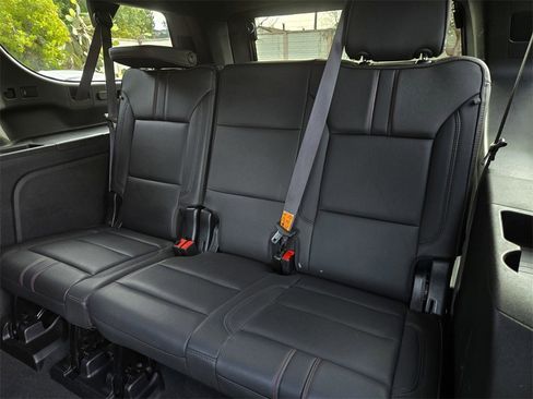 Used 2024 Chevrolet Suburban RST w/ Luxury Package image 14