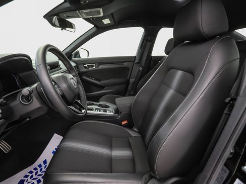 Used 2025 Honda Civic Sport image 11