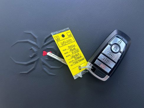 New 2026 Ford F250 Lariat w/ Black Appearance Package image 43