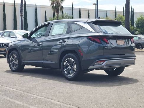New 2026 Hyundai Tucson Blue SE FWD image 3