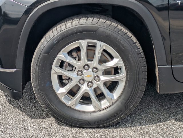 Used 2019 Chevrolet Traverse LT FWD image 12
