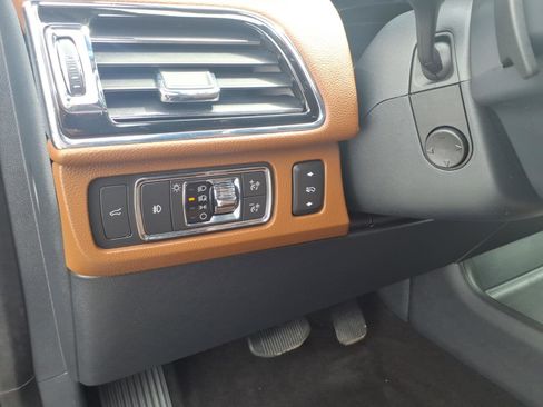 Used 2022 Lincoln Navigator Reserve image 15