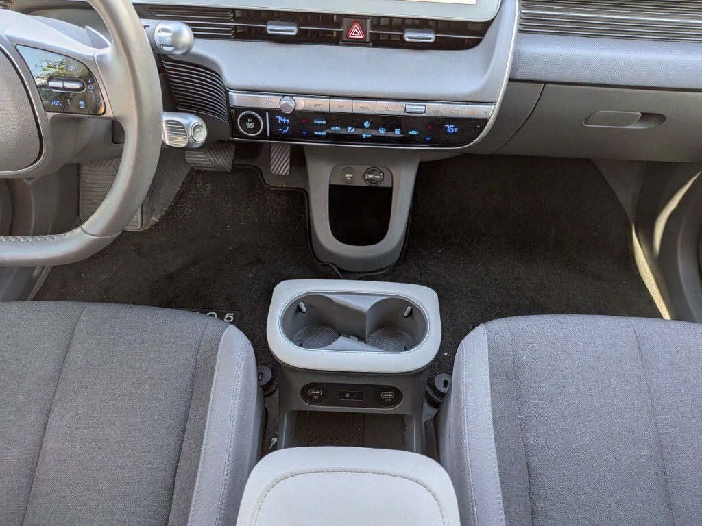 Certified 2024 Hyundai Ioniq 5 SEL RWD image 23