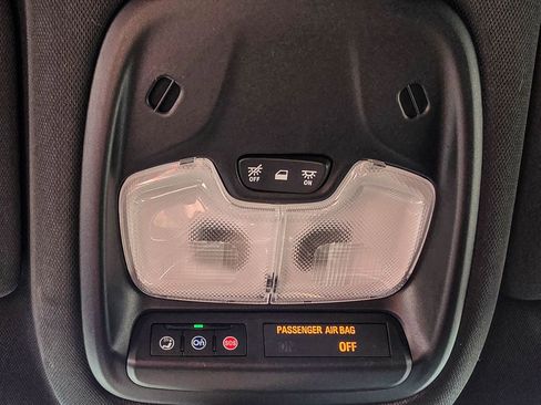 Used 2025 Chevrolet TrailBlazer ACTIV w/ Driver Confidence Package image 25