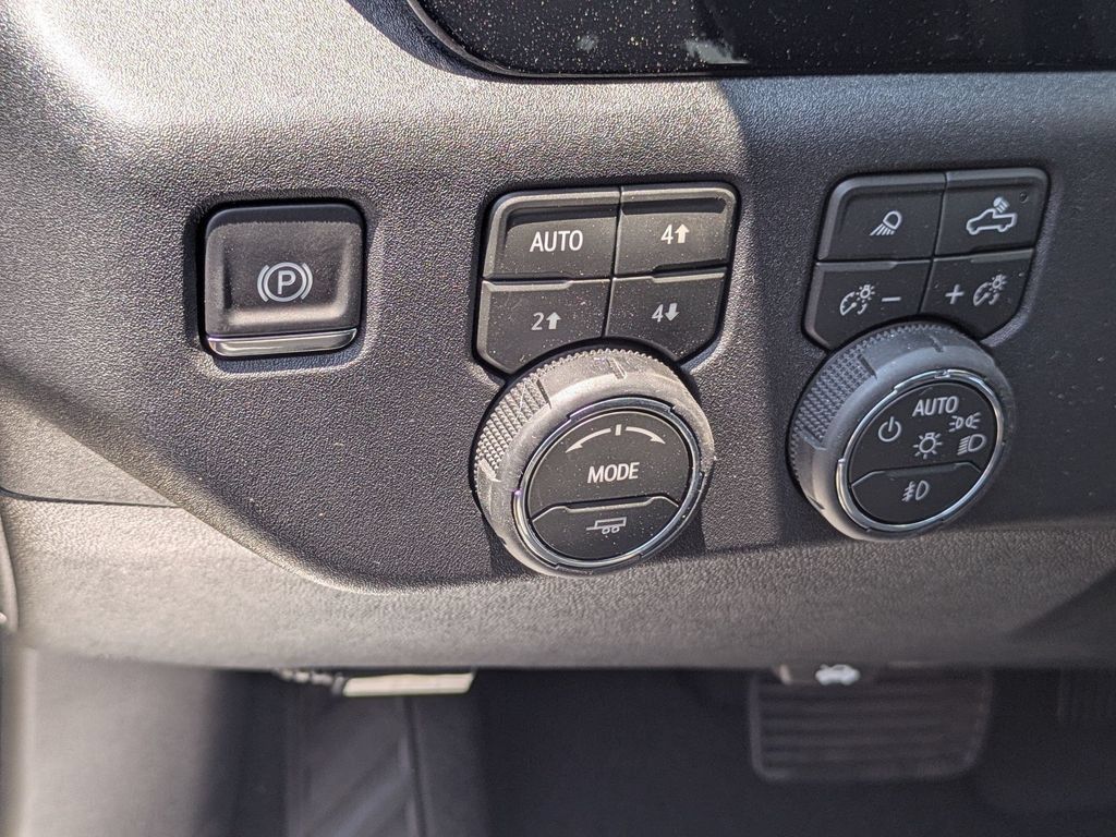New 2026 Chevrolet Silverado 1500 RST AWD/4WD image 14