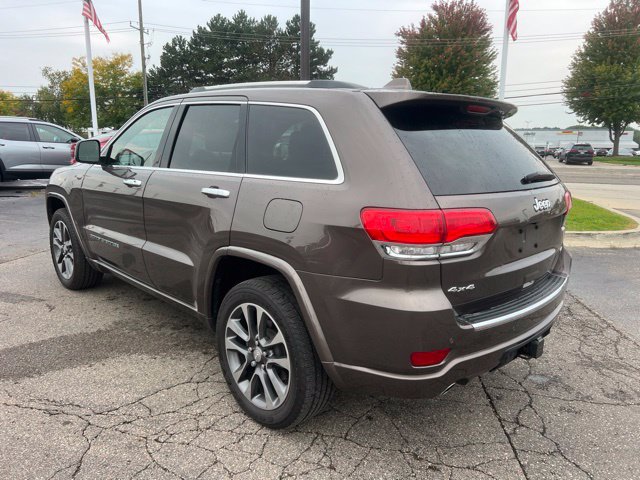 Used 2018 Jeep Grand Cherokee Overland AWD/4WD image 7