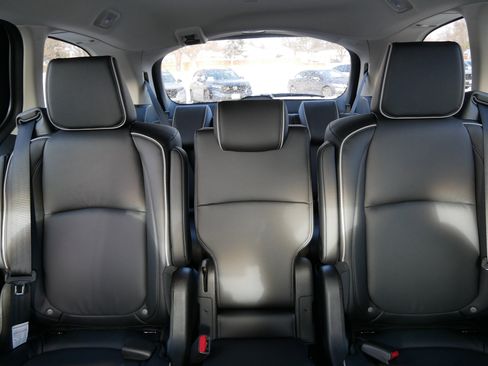 New 2026 Honda Odyssey Touring image 13