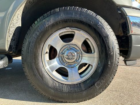 Used 1999 Ford Expedition XLT image 30