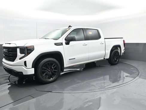 Used 2024 GMC Sierra 1500 Elevation AWD/4WD image 2